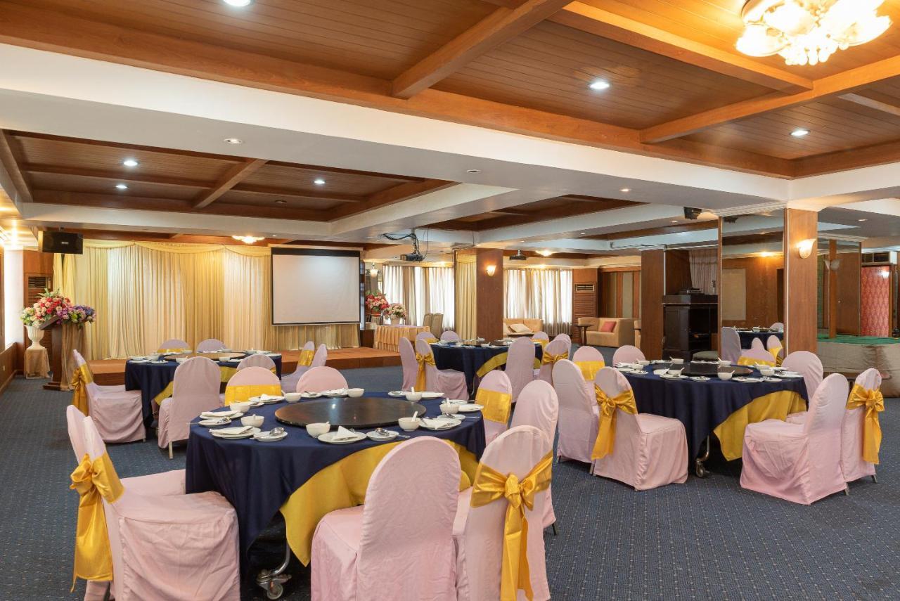 Nonthaburi Palace Hotel מראה חיצוני תמונה