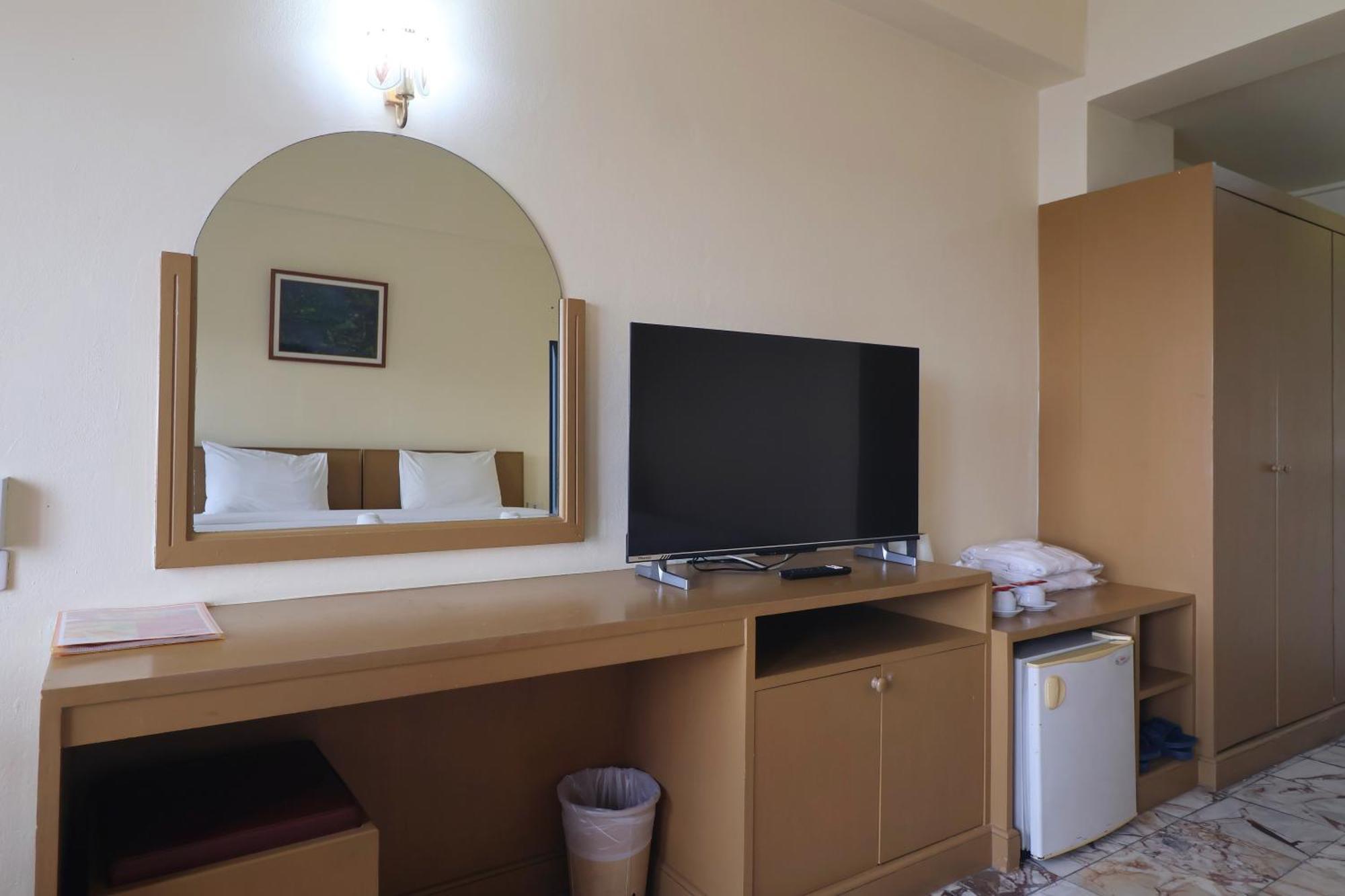 Nonthaburi Palace Hotel מראה חיצוני תמונה