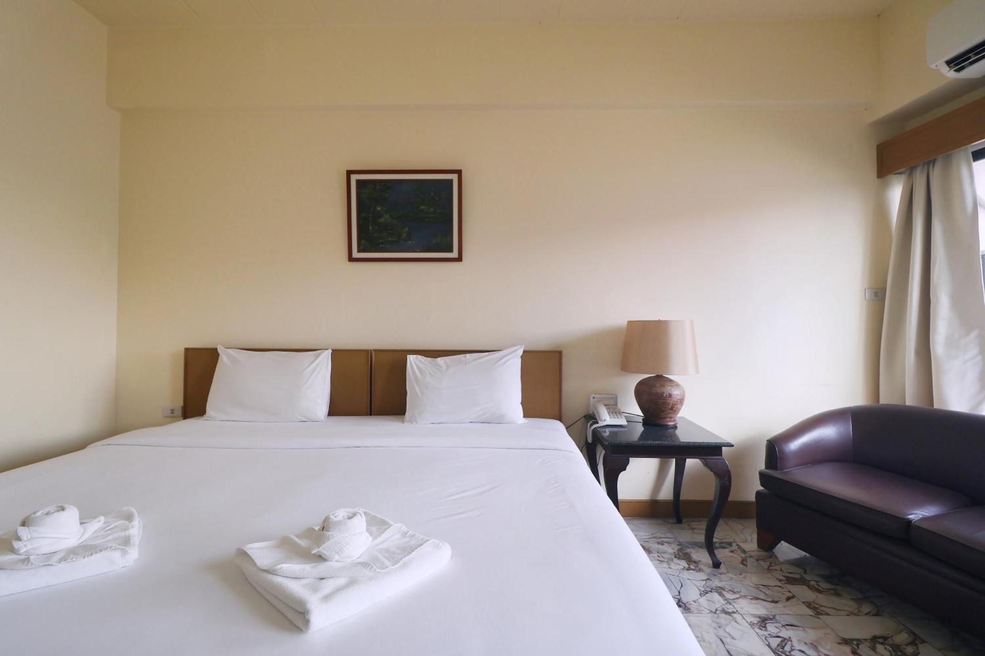 Nonthaburi Palace Hotel מראה חיצוני תמונה