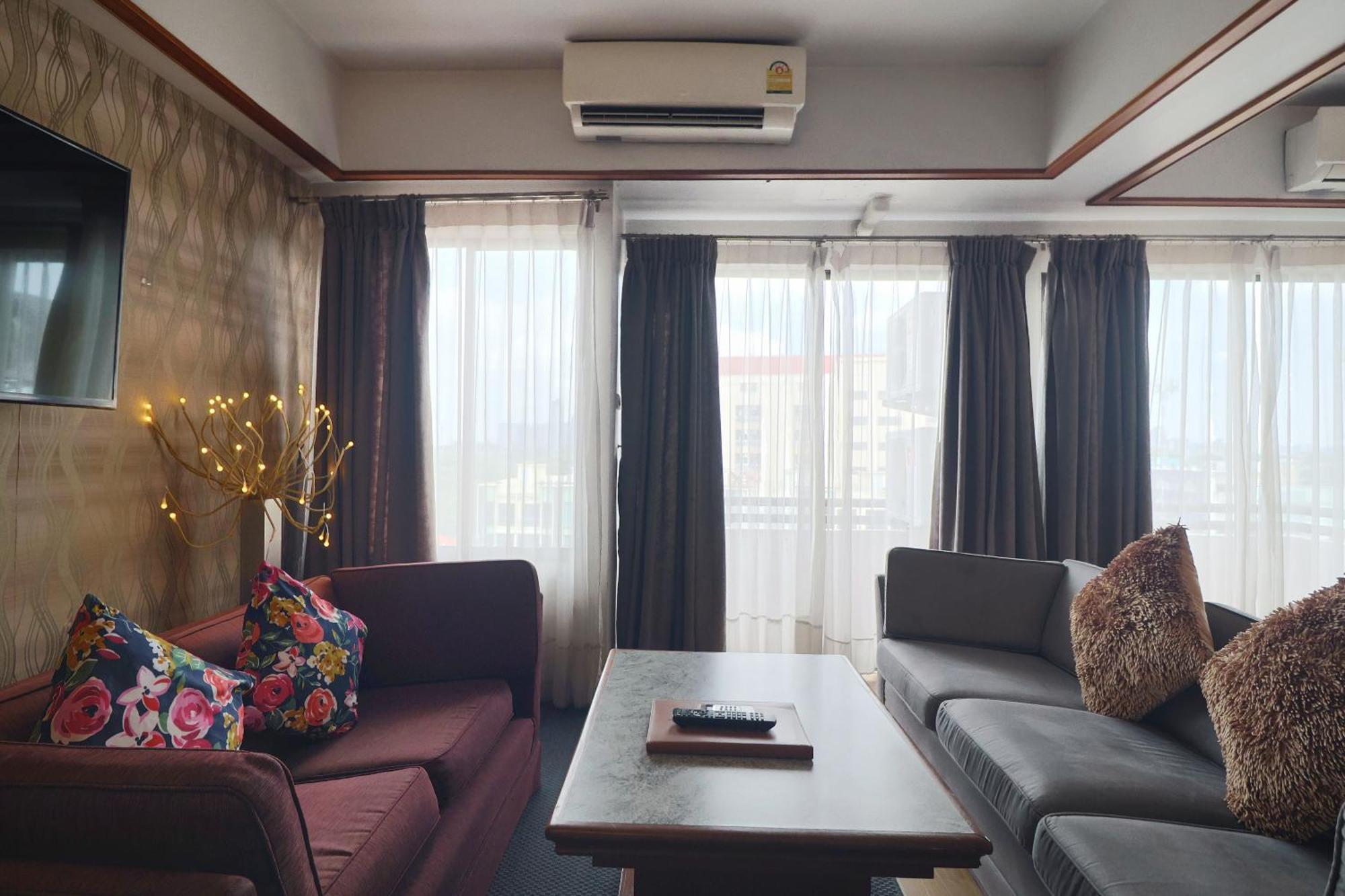 Nonthaburi Palace Hotel מראה חיצוני תמונה