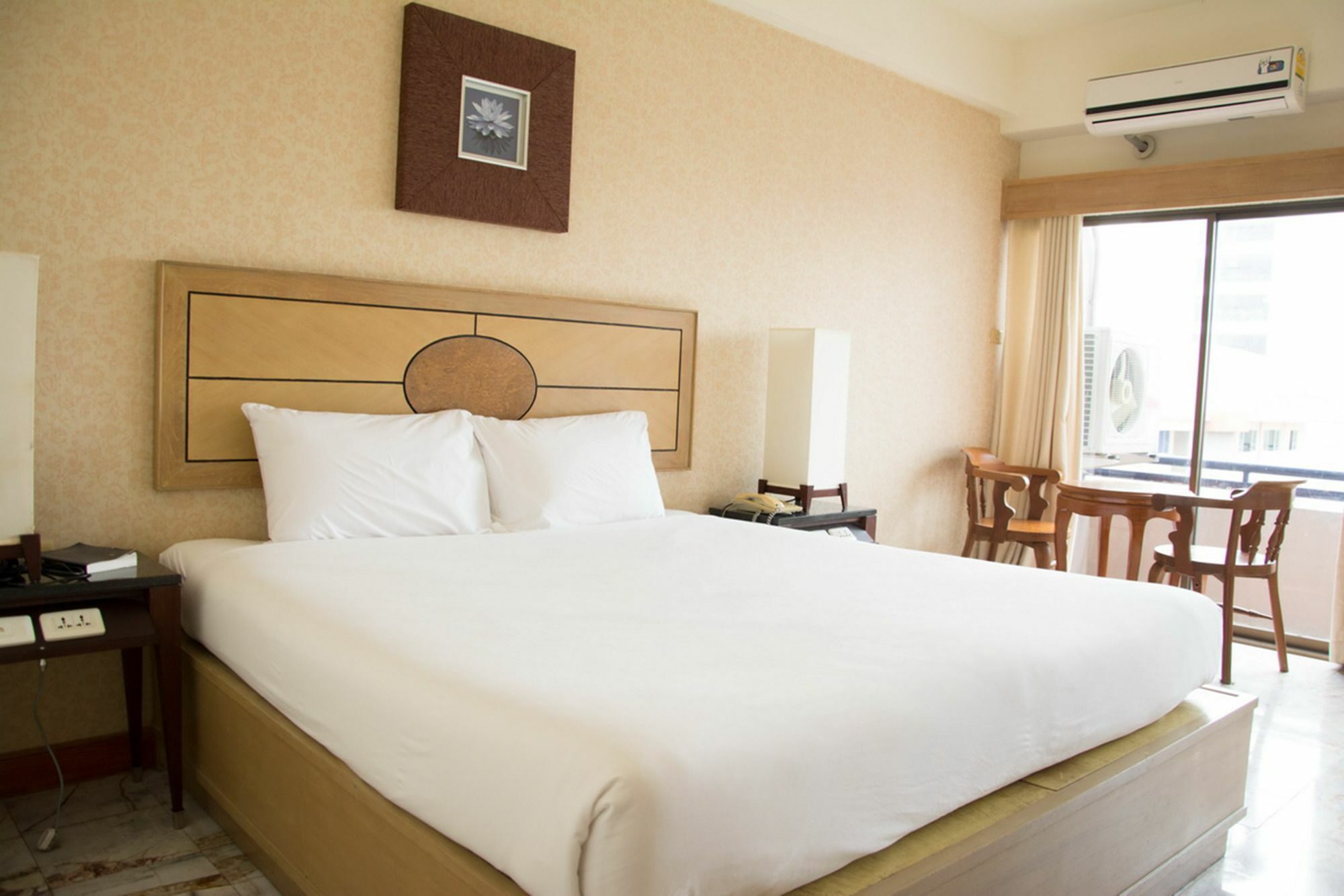 Nonthaburi Palace Hotel מראה חיצוני תמונה